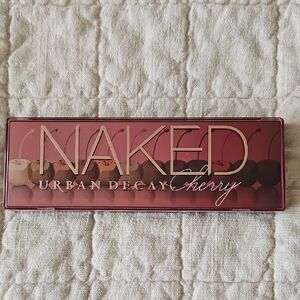 Urband Decay Naked Cherry Eyeshadow Palette